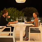 White Dunes Luxury Boutique Santa Maria (Paros)
