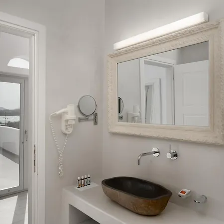 White Dunes Luxury Boutique 5* Santa Maria (Paros)